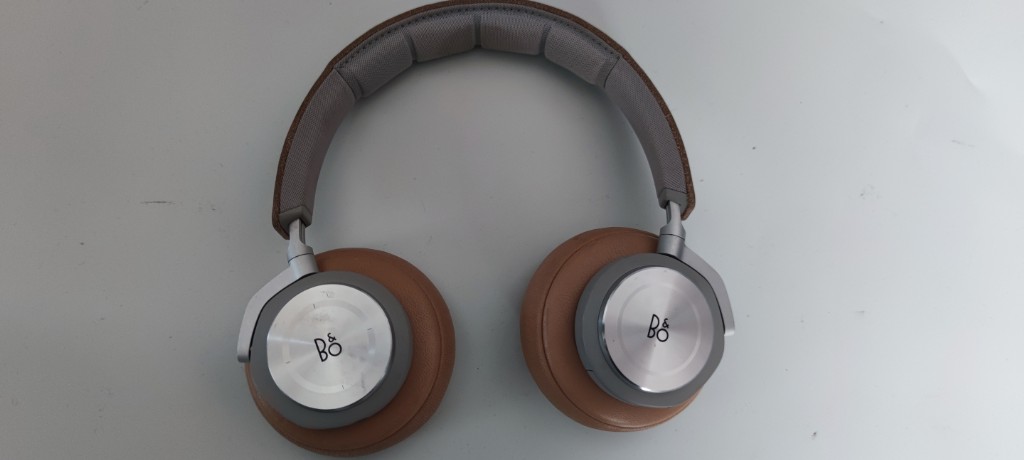 Наушники Bang & Olufsen